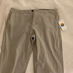 Vuori Mens Aim Pant - khaki - size 34 - NEW WITH TAGS